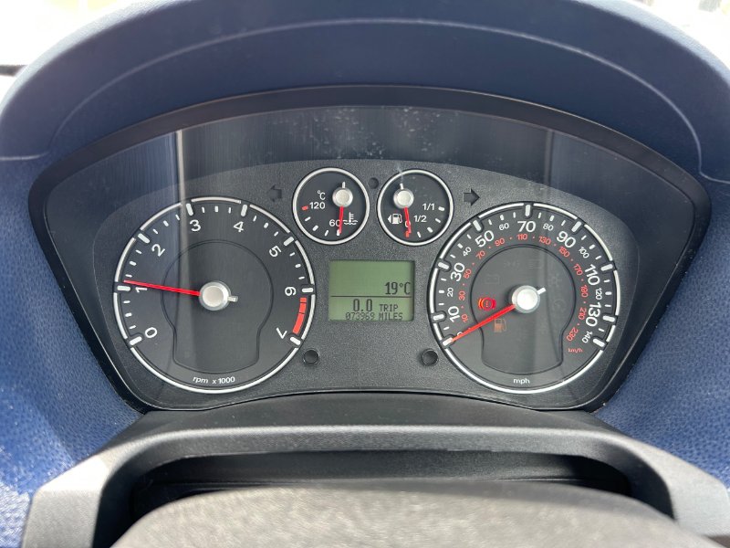 /photos/9500/4f185338-5251-c747-c0c5-456031952141_i800x600.jpg